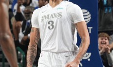 金年会平台包含达拉斯独行侠今晚刷新队史纪录，志在欧篮联名次提升，悬念犹存，球探报告显示潜力的词条