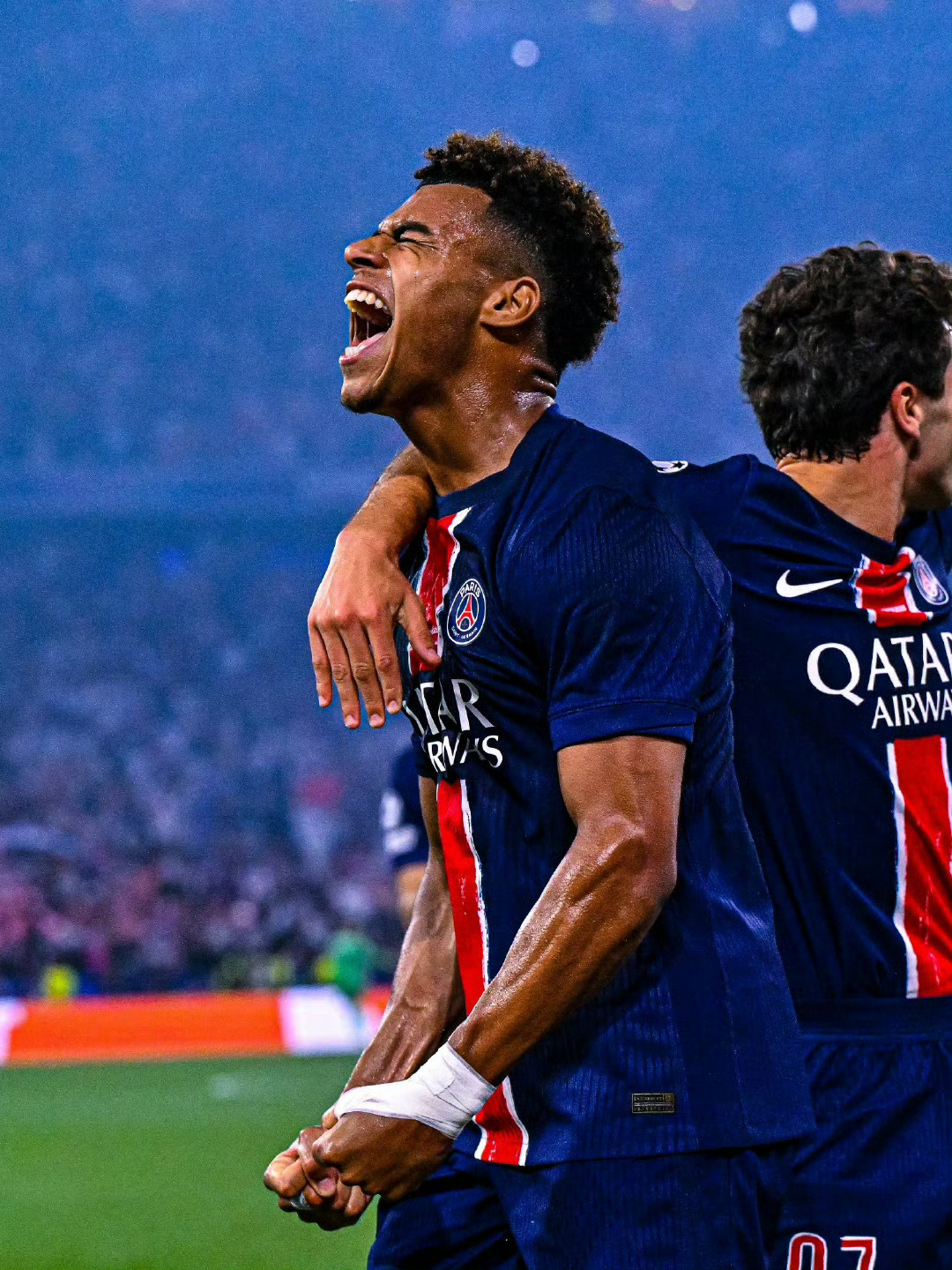 转折点！巴黎圣日耳曼迎来里程碑，欧冠赛后攻防权衡，气氛紧张，身体对抗强度拉满的简单介绍